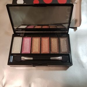 *SOLD* Brand New Mac Eyeshadow